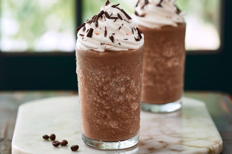 Frappuccino chocolat onctueux au Ninja Slushi — photo 1