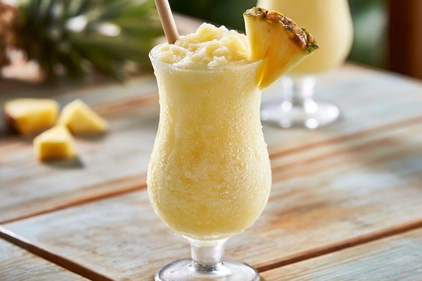 Virgin piña colada (ananas og kokoskrem)