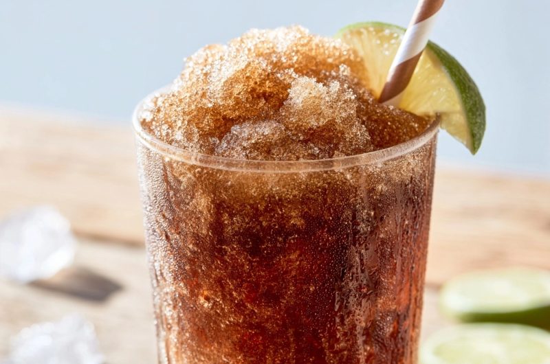 Cola-slushie Ninja Slushi -laitteella
