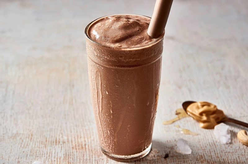 Milkshake protéiné cacao et beurre de cacahuète